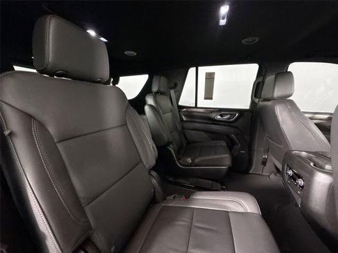 Used 2022 Chevrolet Tahoe LT w/ Luxury Package RWD image 42