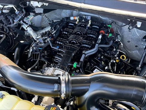 Used 2019 Ford F150 Lariat image 35