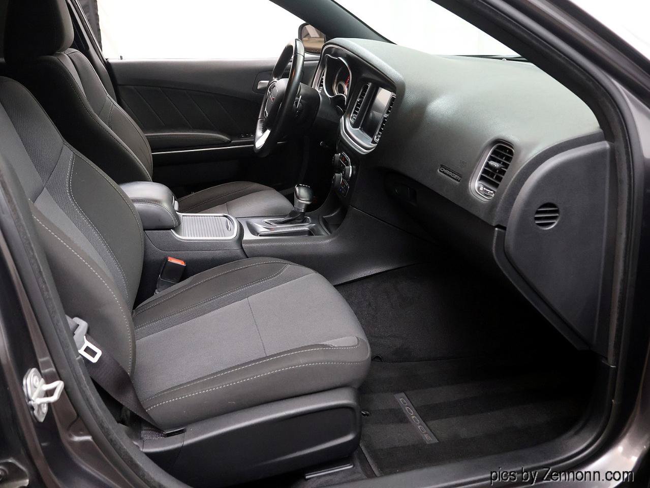 Used 2016 Dodge Charger SXT w/ Rallye Group RWD image 34