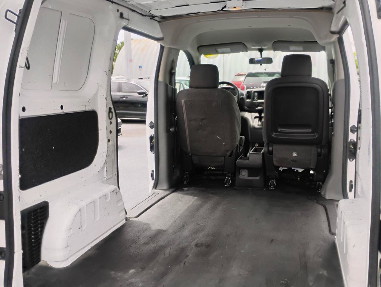 Used 2020 Nissan NV200 S w/ Back Door Glass Package FWD image 32