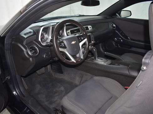 Used 2015 Chevrolet Camaro LT w/ 1LT Preferred Package RWD image 15