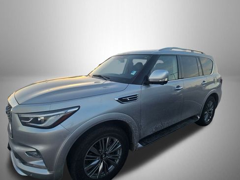 Used 2021 INFINITI QX80 Luxe image 2