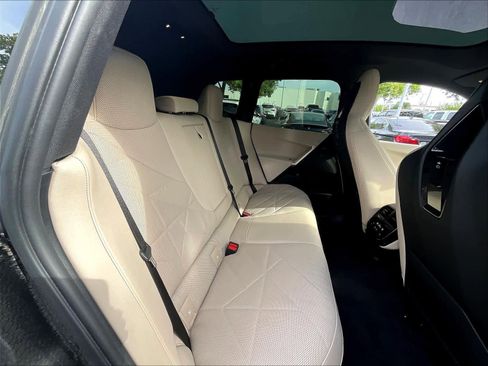 Used 2024 BMW iX xDrive50 w/ Sport Package image 27