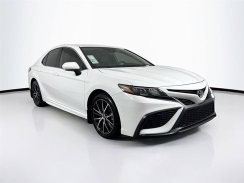 Certified 2024 Toyota Camry SE FWD image 8