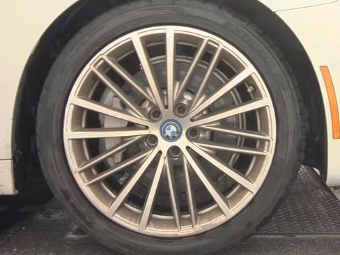 Used 2018 BMW 530e RWD image 7