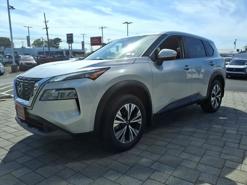 Certified 2023 Nissan Rogue SV image 8