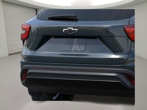 New 2026 Chevrolet Trax LT FWD image 14