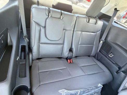 New 2026 Ford Explorer Active w/ Active Comfort Package RWD image 15