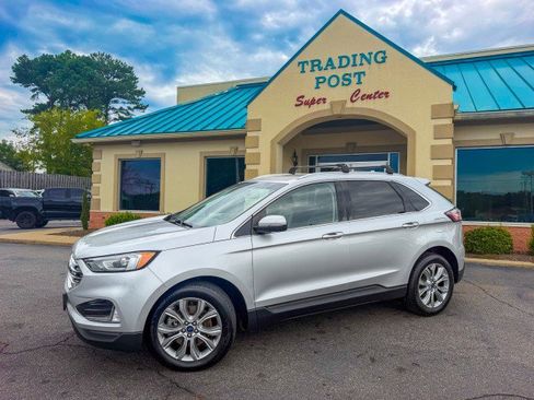 Used 2019 Ford Edge Titanium AWD/4WD image 28