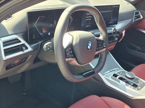 Used 2025 BMW 330i Sedan w/ M Sport Package RWD image 9