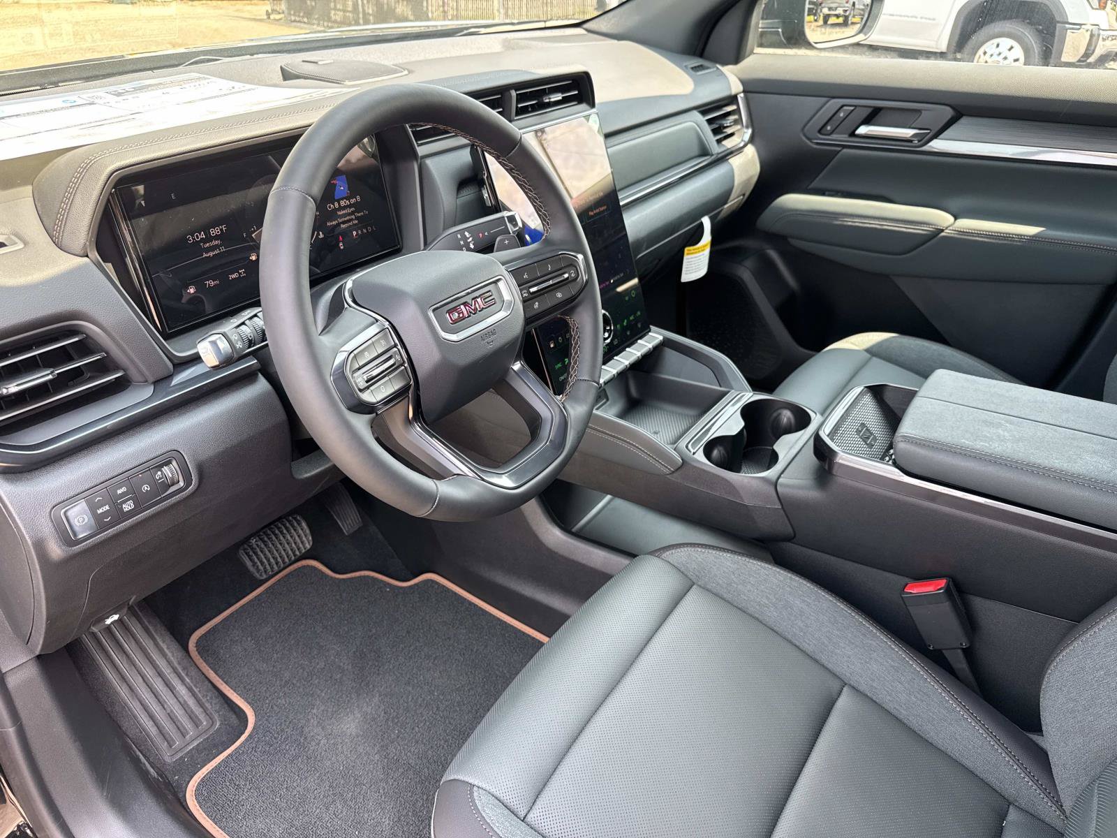 New 2026 GMC Terrain AT4 w/ Convenience Package III AWD/4WD image 23