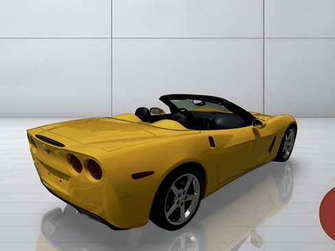 Used 2007 Chevrolet Corvette Convertible w/ Preferred Equipment Group RWD image 11