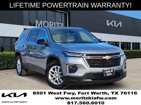 Used 2023 Chevrolet Traverse LS FWD image 1