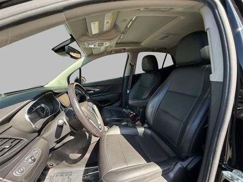 Used 2019 Buick Encore Essence w/ Experience Buick Package image 2