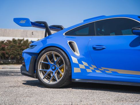 Used 2025 Porsche 911 GT3 RS RWD image 18