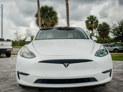 Used 2022 Tesla Model Y Performance AWD/4WD image 2