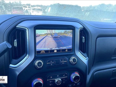 Used 2020 GMC Sierra 1500 SLT RWD image 21