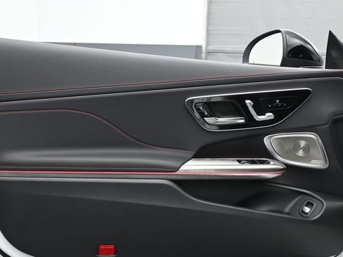 Used 2026 Mercedes-Benz CLE 53 AMG 4MATIC Coupe image 9