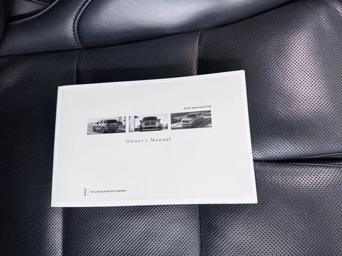 Used 2019 Lincoln Navigator Reserve AWD/4WD image 52