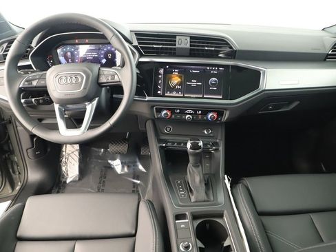 New 2025 Audi Q3 2.0T Premium image 18