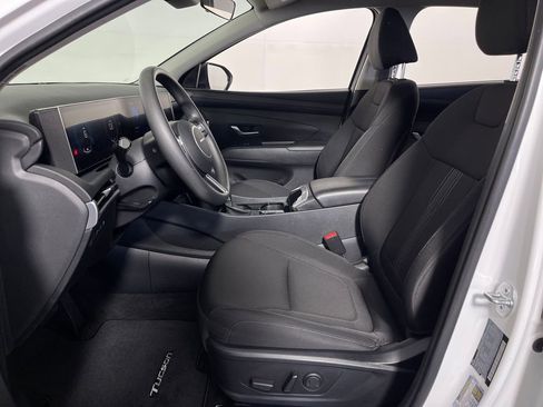Certified 2025 Hyundai Tucson SEL FWD image 12