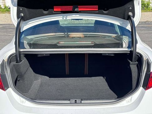 Used 2017 Alfa Romeo Giulia AWD image 10