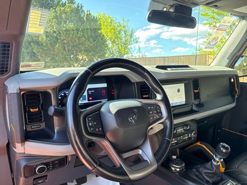 Used 2023 Ford Bronco Badlands AWD/4WD image 14
