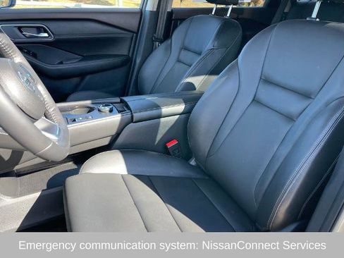 Certified 2022 Nissan Rogue SL w/ SL Premium Package image 12