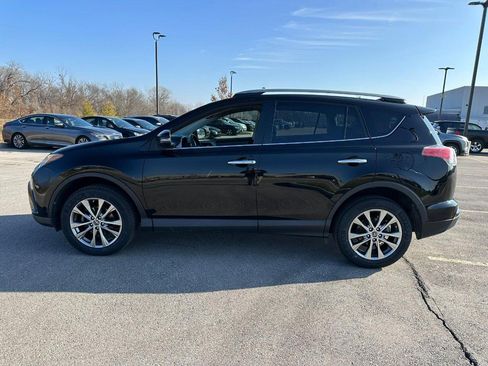 Used 2017 Toyota RAV4 Limited image 2