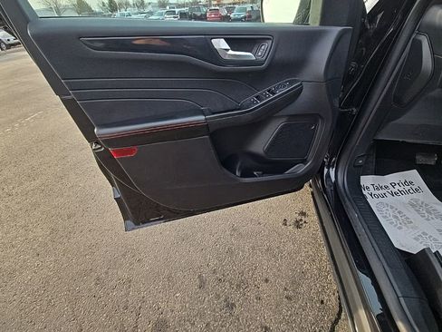 Used 2025 Ford Escape ST-Line image 11