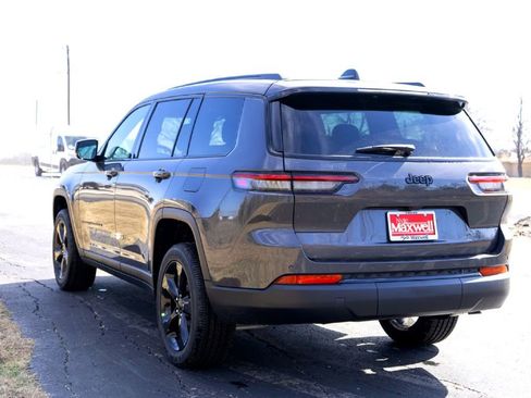 New 2025 Jeep Grand Cherokee L Altitude image 8