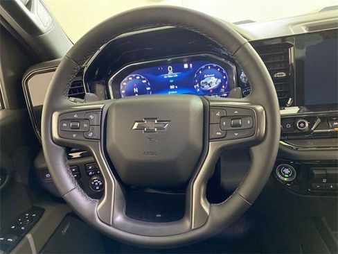 Used 2023 Chevrolet Silverado 1500 ZR2 w/ Technology Package image 34