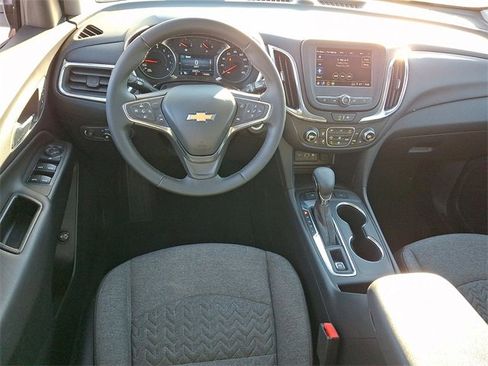 Certified 2024 Chevrolet Equinox LT image 11
