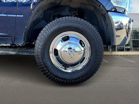 Used 2018 RAM 3500 Tradesman w/ Chrome Appearance Group image 40