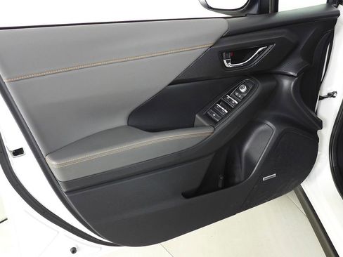 Certified 2025 Subaru Crosstrek 2.5i Limited w/ Crosstrek Mirror Package image 11