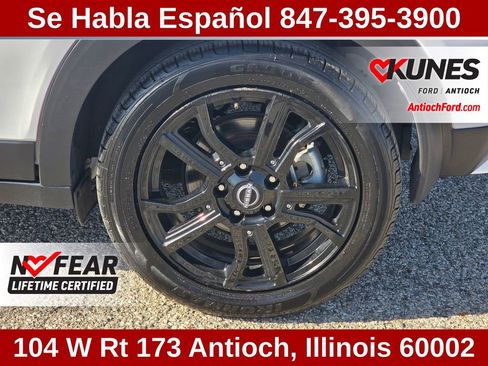 Used 2023 Nissan Kicks SR w/ SR Premium Package image 14