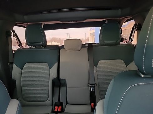 Used 2022 Ford Bronco Outer Banks image 10