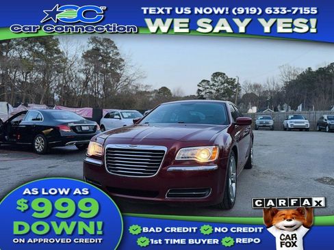 Used 2013 Chrysler 300 image 1