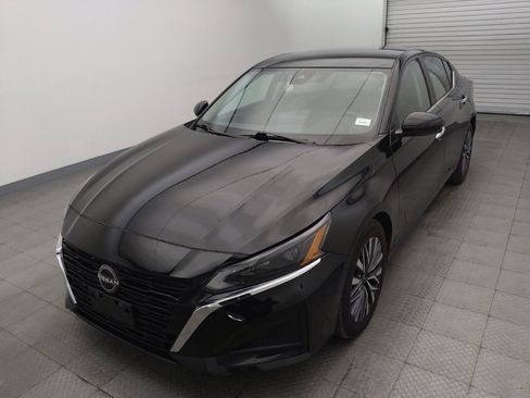 Used 2023 Nissan Altima 2.5 SV FWD image 15