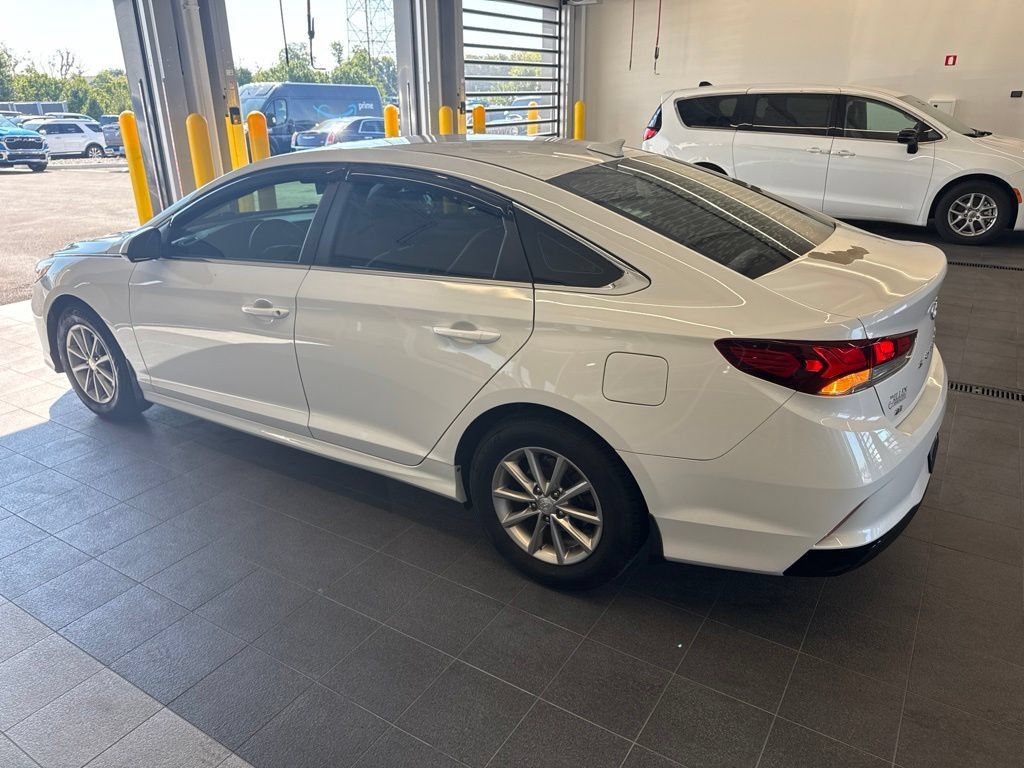 Used 2019 Hyundai Sonata SE FWD image 4