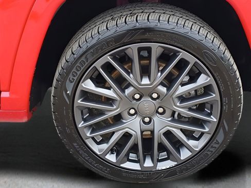 Used 2023 Jeep Compass High Altitude image 28