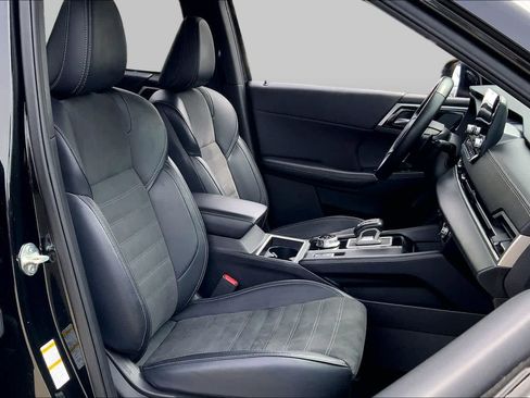 Used 2024 Mitsubishi Outlander SE FWD image 9