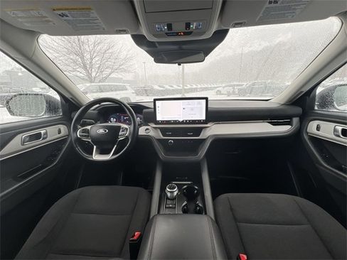 Used 2025 Ford Explorer Active image 14