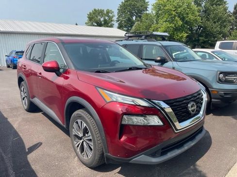 Used 2023 Nissan Rogue SV AWD/4WD image 2