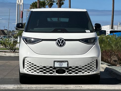 New 2025 Volkswagen ID. Buzz Pro S image 3