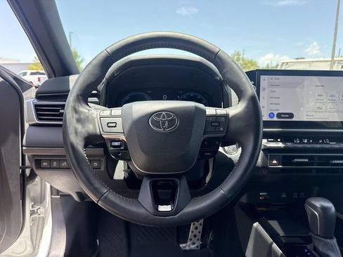 Used 2025 Toyota Camry XSE FWD image 36
