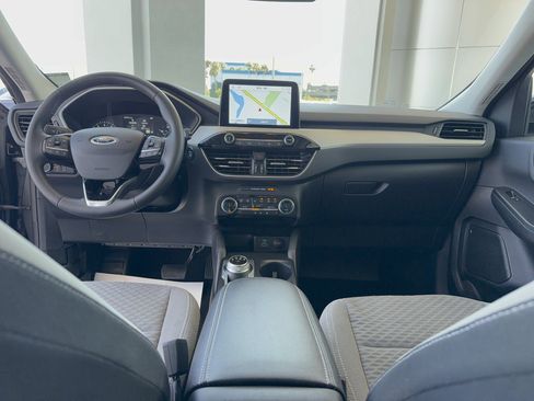 Certified 2022 Ford Escape SE w/ SE Sport Appearance Package AWD/4WD image 30