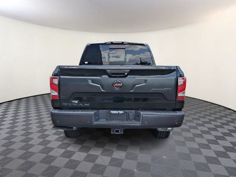 Used 2021 Nissan Titan PRO-4X w/ Pro-4x Convenience Package AWD/4WD image 6