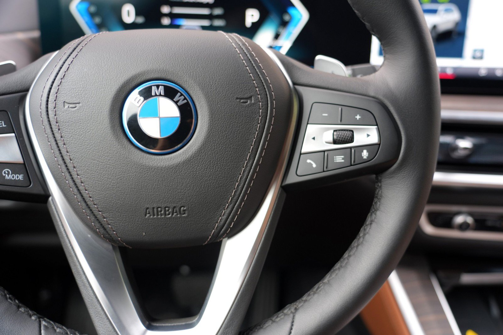 Used 2026 BMW X5 xDrive50e w/ Premium Package AWD/4WD image 24