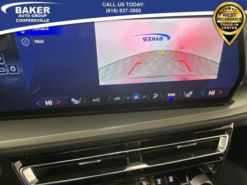 Certified 2025 Chevrolet Traverse LT w/ Sun and Wheel Package image 16